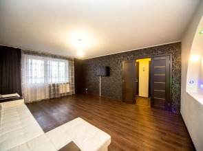 Vozle Sibirskogo Klinicheskogo Tsentra  Aerokosmicheskogo Universiteta Apartments