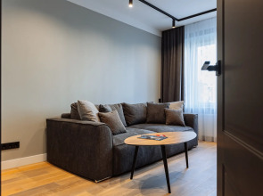 Апартаменты Двухкомнатные на Б.Окружной 2б