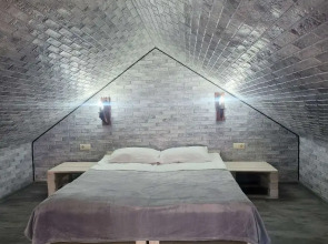 Апартаменты Двухуровневые апартаменты около музея ангелов