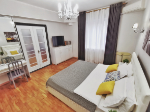 Апартаменты M.O.O.N. APARTMENTS Zenkova 86
