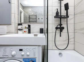 Квартира Уютная 2-к с Потрясающим Видом на Горы и Озеро