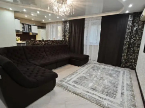 Uyutnaya Na Prospekte Vatutina 1A Flat