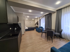 Апартаменты Двухкомнатные семиместные с видом на горы