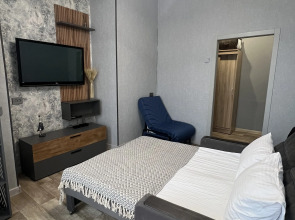 Квартира Уютный Лофт с балконом на главной улице Столицы Закатов