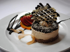 Отель Belgrade City