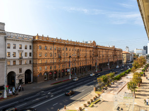 Квартира Трехкомнатная на Проспекте Независимости 23