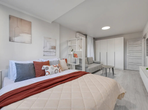 1-Kom Ryadom s Rivyeroy Ya na More Flat