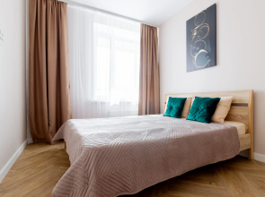 S Vidom Na Ozero Flat