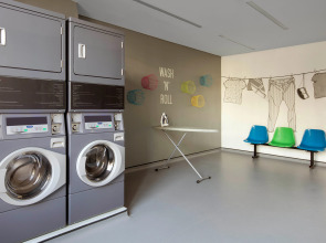 Отель Rove Dubai Marina