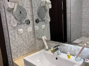 Отель Orient Star Varahsha