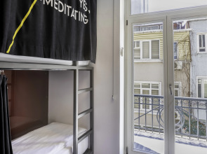 Хостел Wabi Hostels