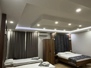 Отель Han Suite