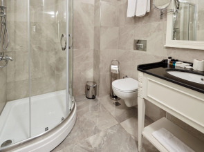 Albinas Hotel Old City