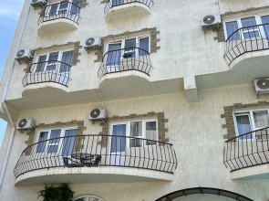 Отель Максимус