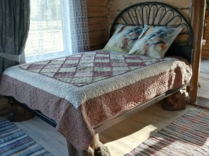 Domik Lesnika Private house