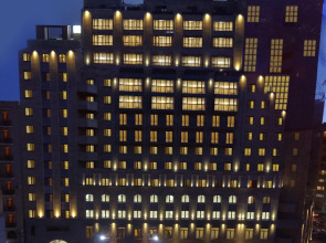 Отель Ramada and Suites by Wyndham Yerevan