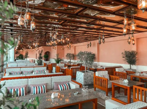 Отель Dubai Marine Beach Resort & Spa