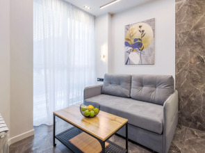 Квартира с бассейном на территории МореСолнцеАпарт