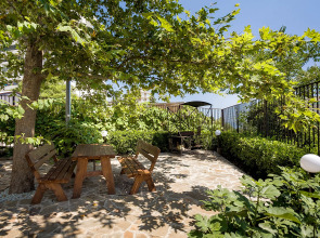 Гостевой Дом Белый Дом в Гурзуфе на Строителей