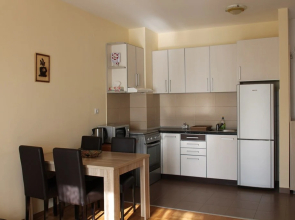 Daisy Apartments