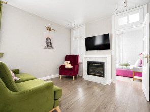 Квартира Трехкомнатная студия в ЖК Сосновый Бор