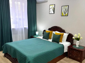 Uyutnaya Prostornaya Kvartira Flat