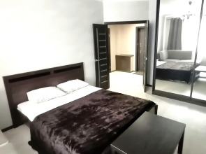 Квартира в Центре Рядом с ОмГупс