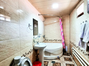 Отель Shahram Plus