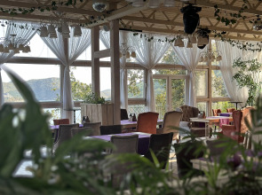 Отель Крылья