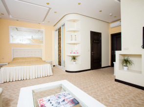 Отель Свит Холл