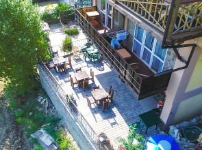 Отель Виола