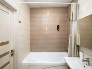 Апартаменты SunSet Чазова 2