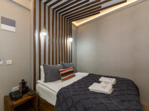 Отель Double DD