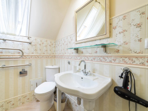 Квартира уникальная с двумя спальнями в 2х минутах от тц Мандарин