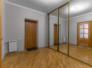 Квартира с обновлённым Ремонтом в закрытом дворе