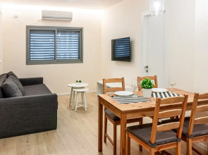 Uyutnye S Odnoy Spalney Apartments
