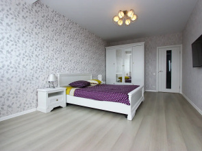 Roskoshnaya Dvukhkomnatnaya s Vidom na More v Feodosii Flat