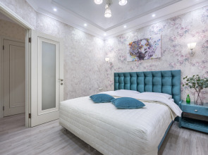 Apartments Bolshoi by Roomers 3