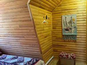 Гостевой Дом  У Звонницы монастыря с баней