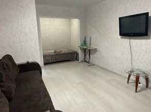 Наш дом Апартаменты на Демьяно -Бедного 14, около Кардио-центра, 1-й Краевой больницы 1