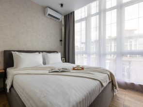Апартаменты Red Apartments Арт Лайт Адриан