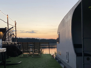 Khausbot Na Ozere Tair Bungalow