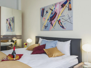 Квартира GM Apartments в легендарном Доме на Набережной