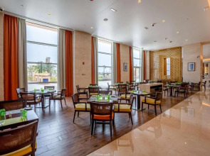 Отель Rixos Marina Abu Dhabi