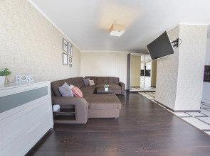 Апартаменты Двухкомнатная квартира на набережной