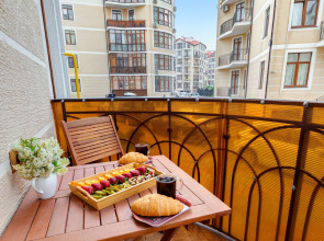 Апартаменты "Наутилус" с балконом в ЖК Черноморский 2