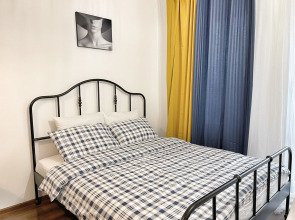 Квартира Loft Studio on Komendantskiy