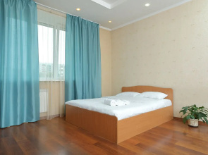 Prostornaya Kvartira Na Baturina V Kirpichnom Dome Apartments