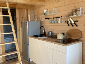 Дом Уютный домик у Игоры, белый