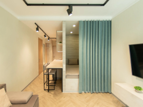 Na Bratskoy 16 Loft Flat